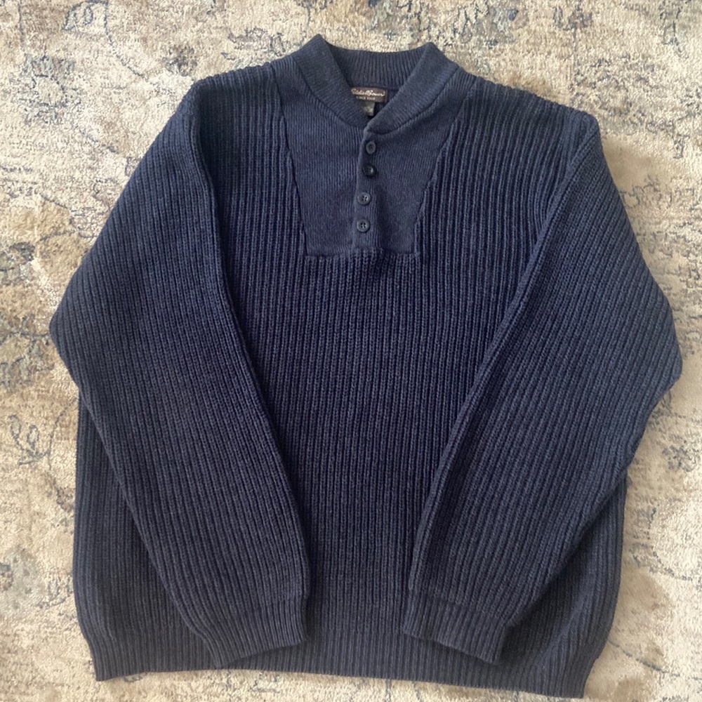 Men’s Eddie Bauer cotton knit sweater .  Blue.  Size XL